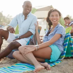 Coleman Utopia Breeze™ Beach Mat -Campout Gear Shop 2000036930 3