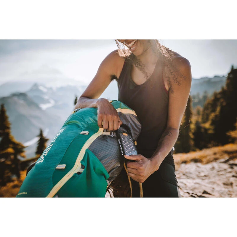 Coleman PEAK1 200 Lumen Solar Rechargeable Lantern 10 Coleman PEAK1 200 Lumen Solar Rechargeable Lantern - Image 8