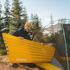 Coleman PEAK1 Sleeping Pad - Regular -Campout Gear Shop 365274 7